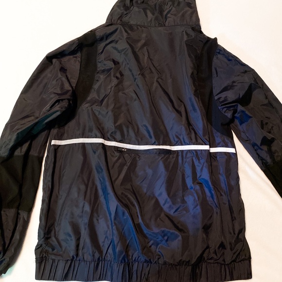Windbreaker - Picture 2 of 3